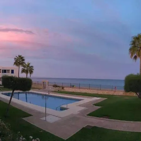 Vibes 1 Linea De Playa Apartment